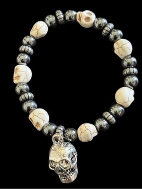 ARTISAN Edgy Beautiful Chunky Bracelet - NWOT